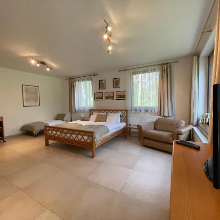 Lägenhet Kersko Hradistko (Nymburk)